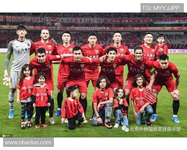 上海乒乓球队以97分稳居精英赛积分榜首位展现强劲实力