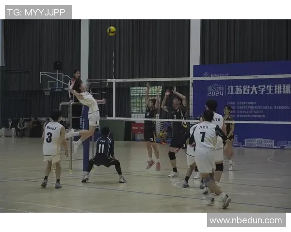 重庆排球队的奋斗历程与世界锦标赛的辉煌成就揭秘 重庆排球队的奋斗历程与世界锦标赛的辉煌成就揭秘