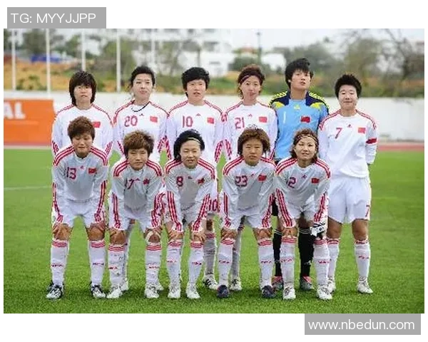 中国足球队标志设计解析与历史演变探讨,揭示其背后的文化与象征意义 中国足球队标志设计解析与历史演变探讨,揭示其背后的文化与象征意义