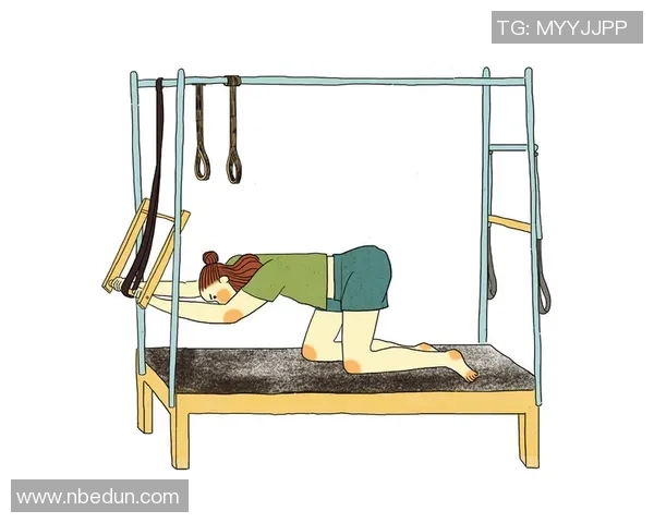 探索足球运动中的身体姿态与技巧提升的关系与实践方法 探索足球运动中的身体姿态与技巧提升的关系与实践方法