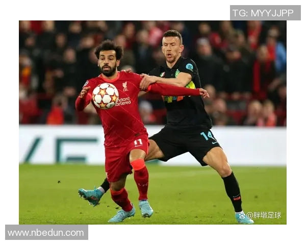 足球染红的含义及其对比赛的影响解析 足球染红的含义及其对比赛的影响解析